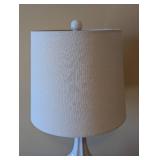 UL - White Ceramic Table Lamp with Crackle-Glaze Base