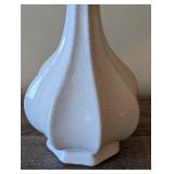 UL - White Ceramic Table Lamp with Crackle-Glaze Base