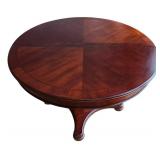 DR - Gorgeous Dining Table with Leaf