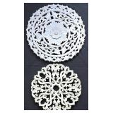 LR - Round Distressed Wood Wall Hangings - Sage Green 19.5-in diameter & Gray 23.5-in diameter (Lot of 2)