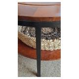 LR - Beautiful Round Coffee Table