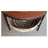 LR - Beautiful Round Coffee Table