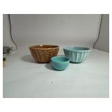 Lot of (2) Roseville Pottery Nesting Bowls & Teal Bauer Bowl