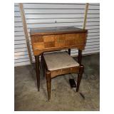 60s Singer Heavy Duty Sewing Machine in Walnut Wood - Works!