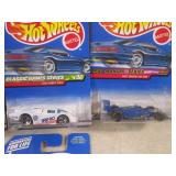 (EC1) Assorted Hot Wheels in Packag...