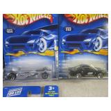 (EC1) Assorted Hot Wheels in Packag...