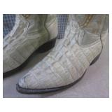 (CSB) Pair of Donaldo Crocodile Cow...