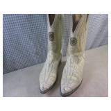 (CSB) Pair of Donaldo Crocodile Cow...