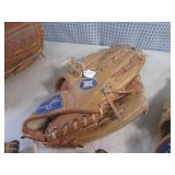 (EW2) 5 Assorted Baseball Gloves...