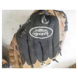 (EW2) 5 Assorted Baseball Gloves...