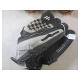 (EW4) 5 Assorted Baseball Gloves...