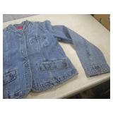 (BR1) Mossimo Denim Jacket Size XL...