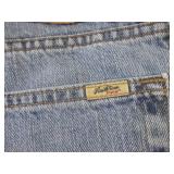 (CS) 5 Pairs of Jeans - Levi Straus...