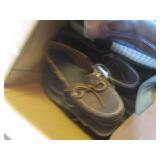 (EW6) Big Box Full of Assorted Shoe...