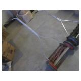 (FRNT) 2 Manual Push Reel Lawn Mowe...