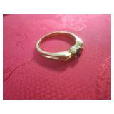 (CNTR) Avon 18K Gold Plated Ring wi...