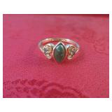 (CNTR) Avon 18K Gold Plated Ring wi...