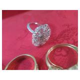 (CNTR) 5 Avon Rings...