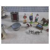 (EC1) Assorted Metal Miniature Figu...