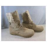 (CSB) Pair of Altama Military Hot W...