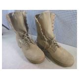 (CSB) Pair of Altama Military Hot W...