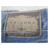 (CSB) 5 Pairs of Jeans - Lee, Marit...