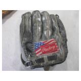 (EW6) 5 Assoorted Baseball Gloves...