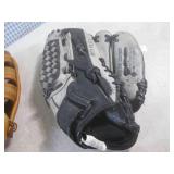 (EW5) 5 Assoorted Baseball Gloves...