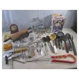 (EW4) Assorted Kitchen Items...