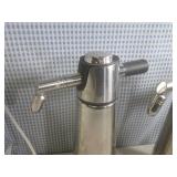 (F-3) 2 iSi Thermo Xpress Whip Stai...