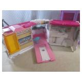 (EW6) Barbie Accessories - Ambulanc...