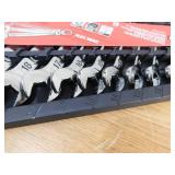 Milwaukee 144-Position Flex-Head Ratcheting Combination Wrench Set Metric (15-Piece)