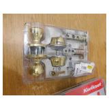(5) Kwikset Tylo Polished Brass Entry Door Knob and Double Cylinder Deadbolt Combo Pack with Microban Antimicrobial Technology