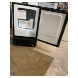 Whynter Model: UIM-155A Stainless Steel Built-In Ice Maker