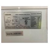 Vissani 5.0 cu. ft. Manual Defrost Chest Freezer with LED Light in White Model # HMCF5W5 (Transit Damage, SEE PHOTOS)