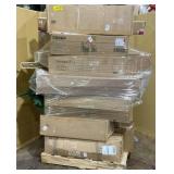 PALLET OF WHOLESALE Christmas Trees