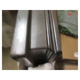 Large tabletop with 1 leaf and no l...