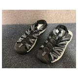 Dannto Sandals - Size 9
