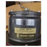 University Sound MM-2F Submergence-Proof Speaker with Box