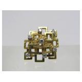 Wonderful Solid 18K Gold Brutalist Design Ring w/Diamonds