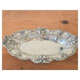 522-grams Sterling Silver Footed Bread Tray - Francis I by Reed & Barton (design by Ernest Meyers 1907) #X568F