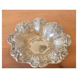 288-grams Sterling Silver Bonbon / Serving Bowl - Francis I by Reed & Barton X569 2" x 8"