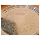 914-grams (total) Towle Silverplated Round Serving Platter 12-1/2"D, W.M. Rogers Waverly 3819 Silverplated Oval Bread Seerving Tray 13-1/4"x7-1/4"