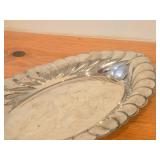 914-grams (total) Towle Silverplated Round Serving Platter 12-1/2"D, W.M. Rogers Waverly 3819 Silverplated Oval Bread Seerving Tray 13-1/4"x7-1/4"