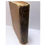 The Living World: A Complete Natural History of Fishes, Reptiles, Insects, Birds & Mammals