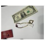 ASSORTMENT OF JEWLERY