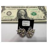 ASSORTMENT OF JEWLERY