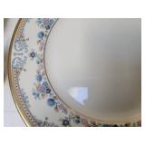 Minton Avonlea Pattern Dinnerware Service for 12
