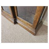 Tomlinson Furniture Five-Piece Breakfront Display Cabinet