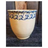 Very cute Collectible Robinson Ransbottom Ohio Stoneware